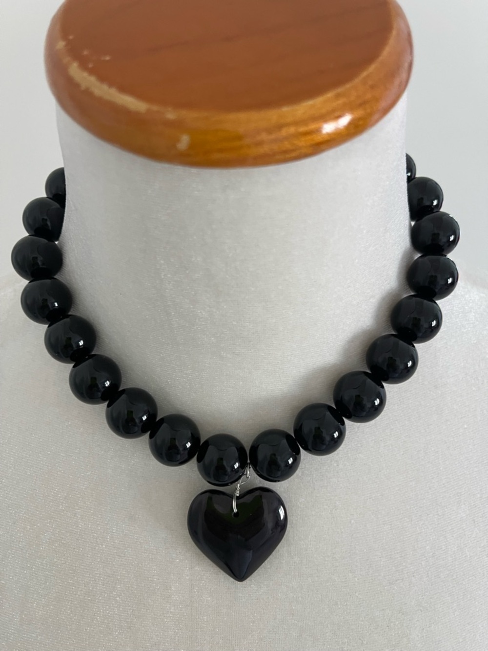 Black Beaded Heart Pendant Necklace - Women Jewelry